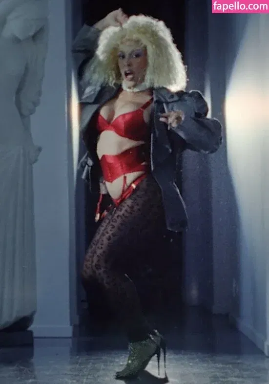 Doja Cat Onlyfans Photo Gallery 