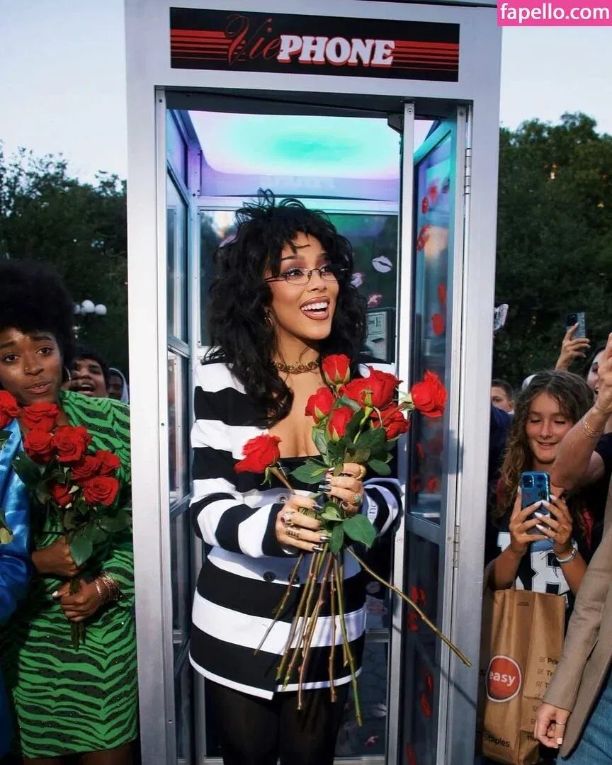 Doja Cat Onlyfans Photo Gallery 