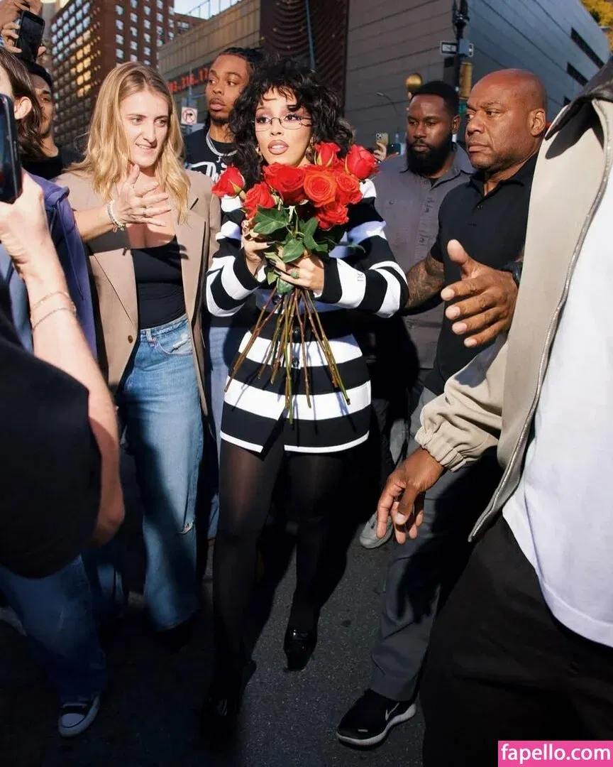 Doja Cat Onlyfans Photo Gallery 