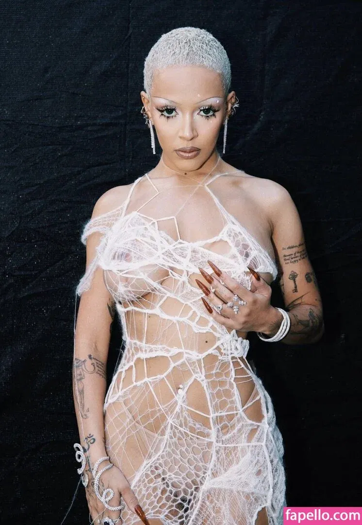 Doja Cat Onlyfans Photo Gallery 