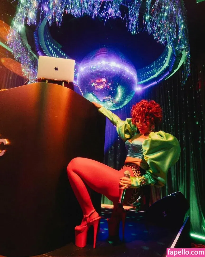 Doja Cat Onlyfans Photo Gallery 