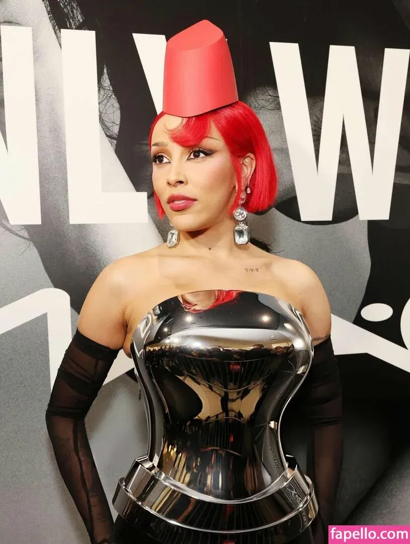 Doja Cat Onlyfans Photo Gallery 