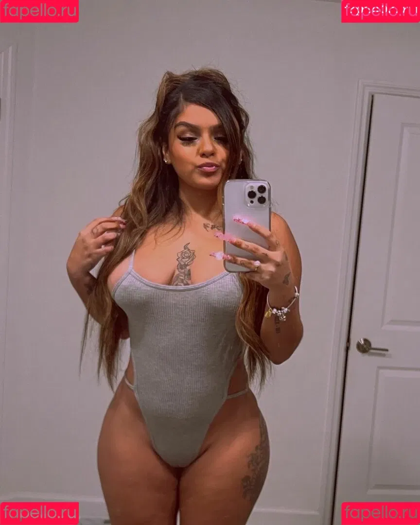 Valentina Paola Onlyfans Photo Gallery 