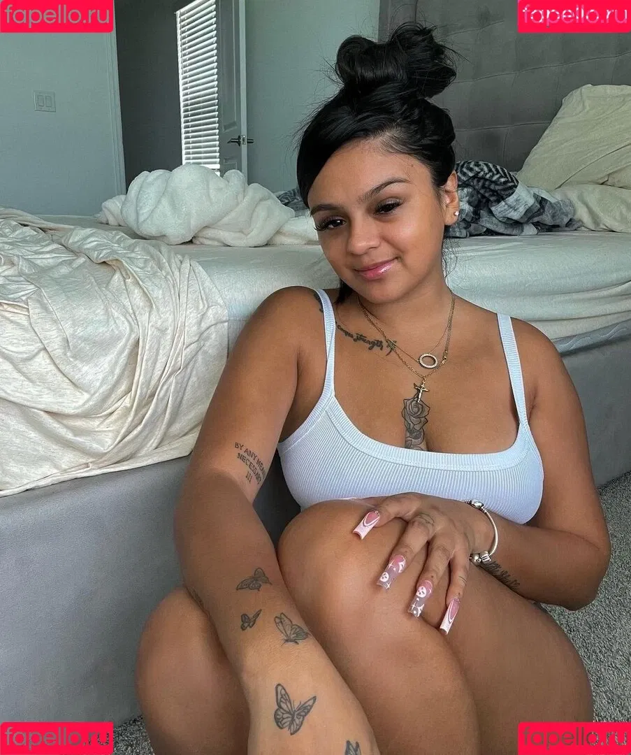 Valentina Paola Onlyfans Photo Gallery 