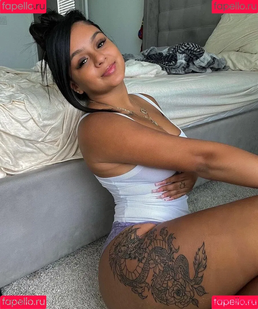 Valentina Paola Onlyfans Photo Gallery 