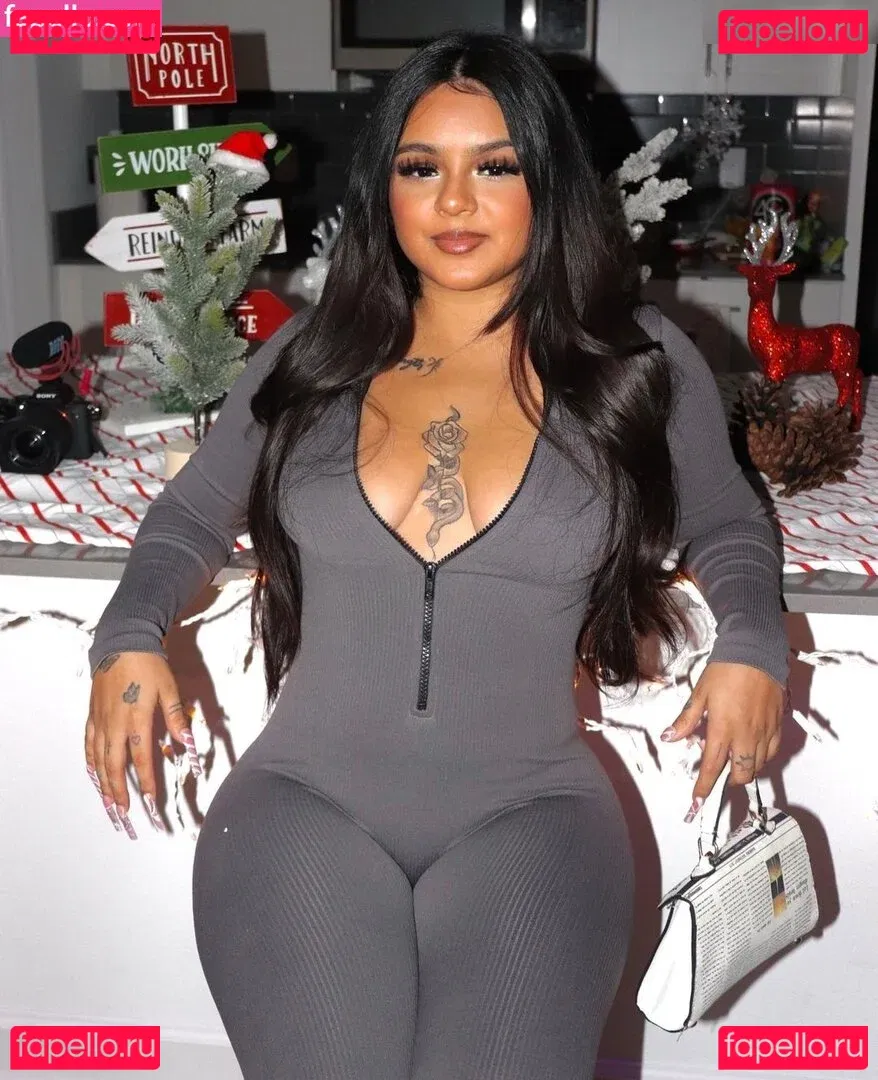 Valentina Paola Onlyfans Photo Gallery 