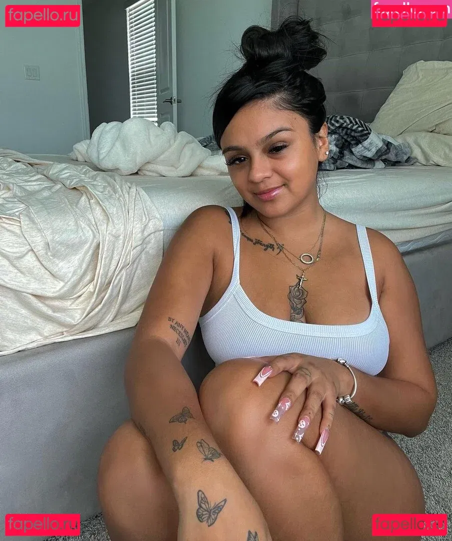 Valentina Paola Onlyfans Photo Gallery 