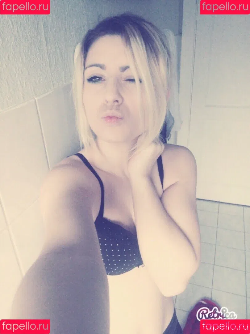 Kimilee / Lisamaus Onlyfans Photo Gallery 