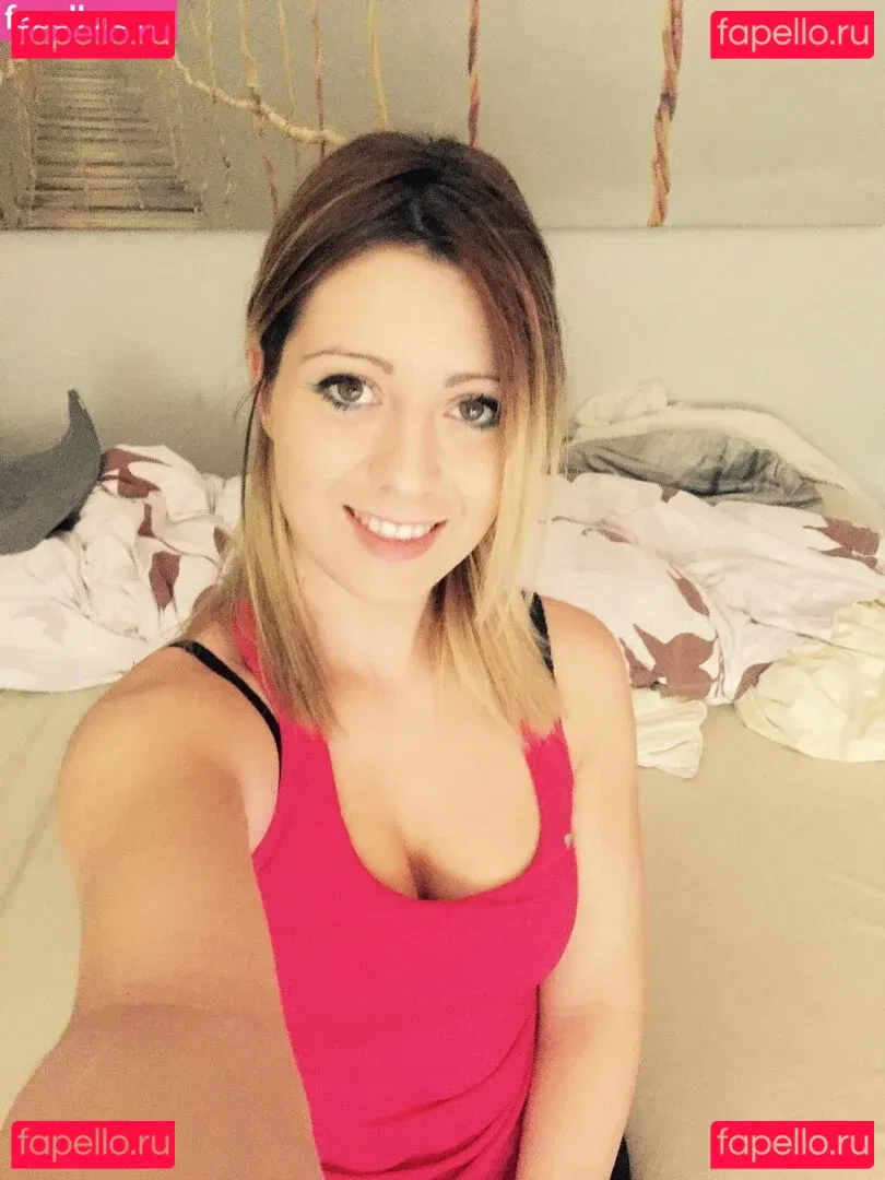 Kimilee / Lisamaus Onlyfans Photo Gallery 