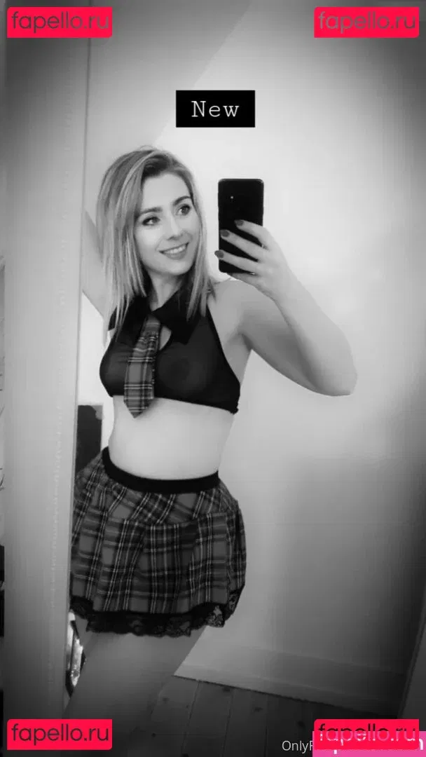 Kimilee / Lisamaus Onlyfans Photo Gallery 