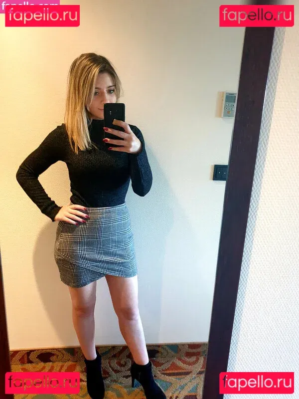 Kimilee / Lisamaus Onlyfans Photo Gallery 