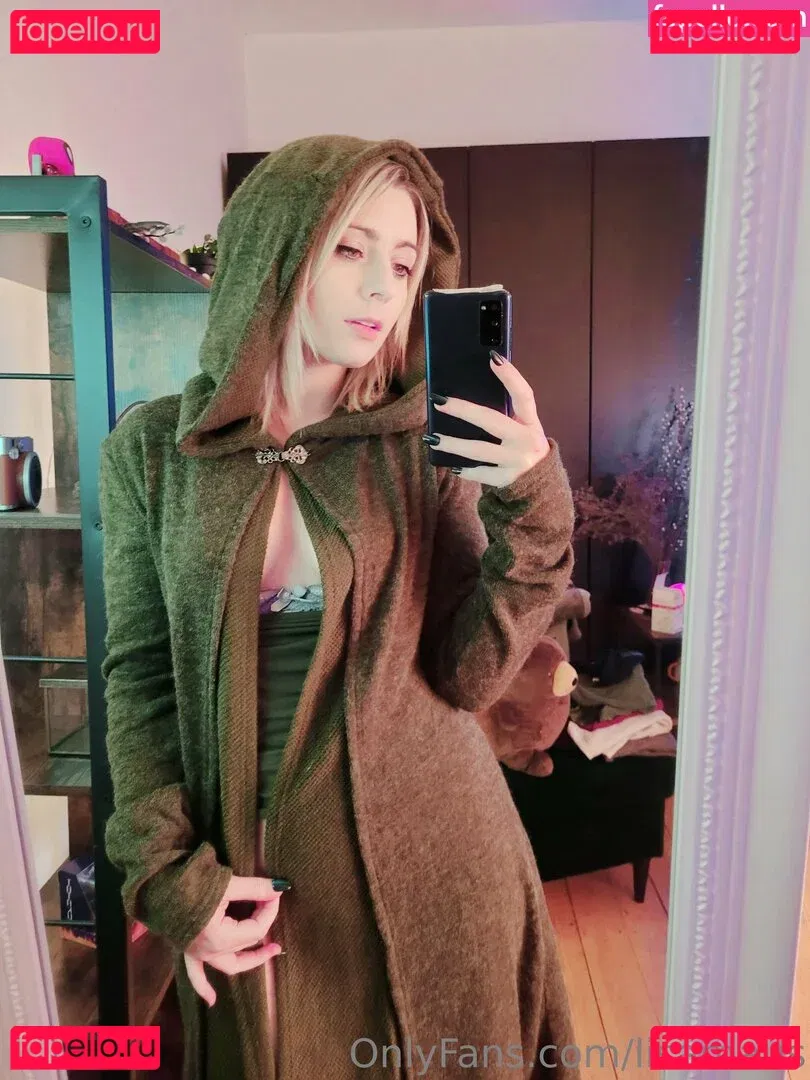 Kimilee / Lisamaus Onlyfans Photo Gallery 