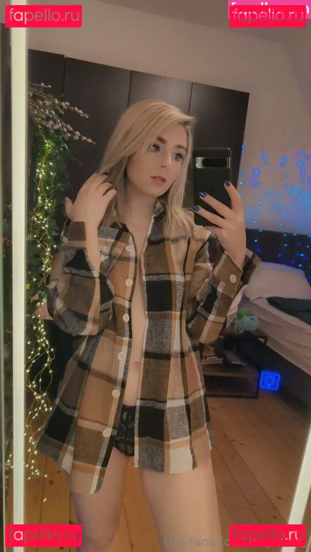 Kimilee / Lisamaus Onlyfans Photo Gallery 