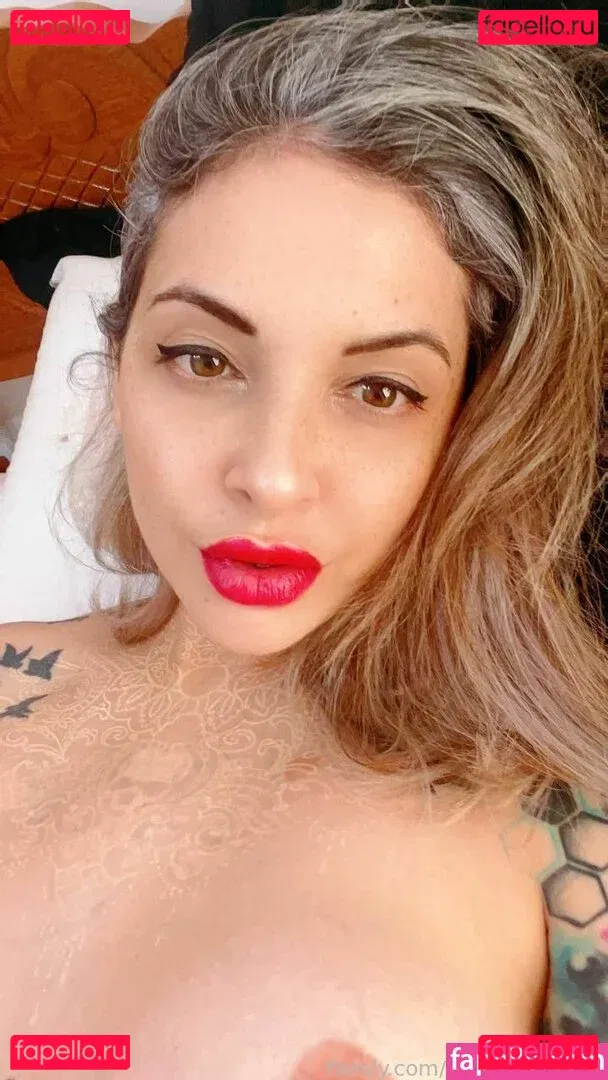 Cumslutnatalie Onlyfans Photo Gallery 