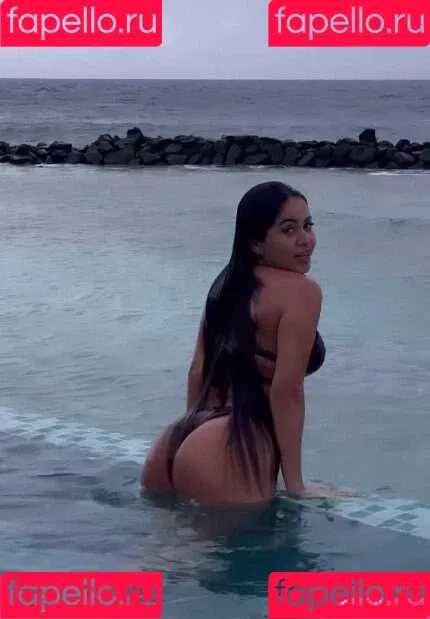 Raissa Oliveira Onlyfans Photo Gallery 