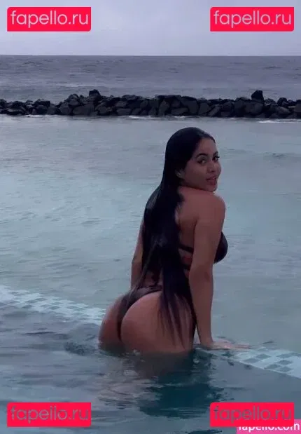 Raissa Oliveira Onlyfans Photo Gallery 