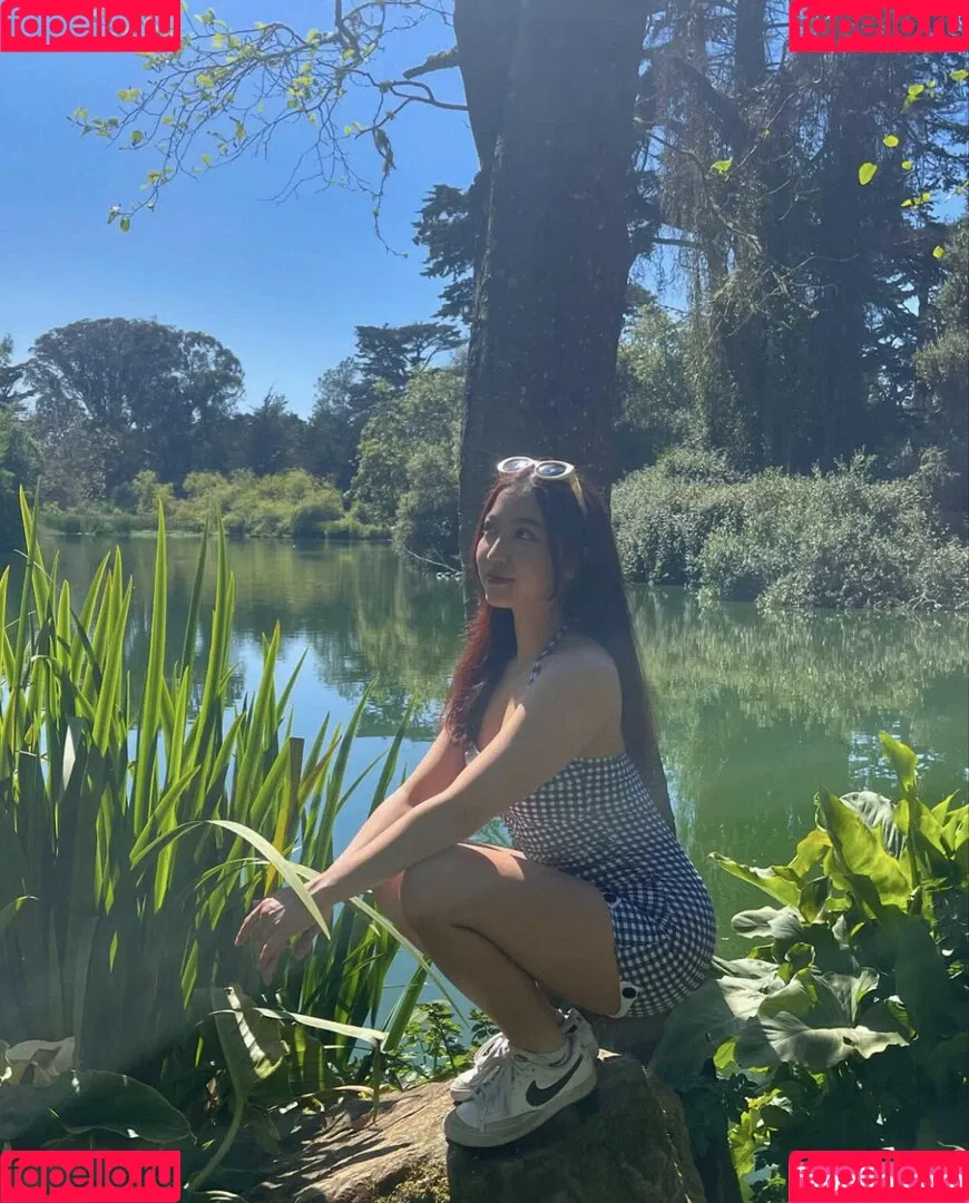 Cloud Crystal ASMR Onlyfans Photo Gallery 