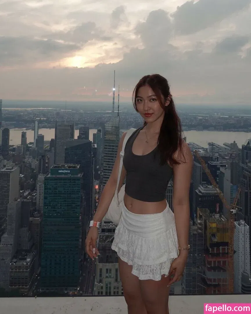 Cloud Crystal ASMR Onlyfans Photo Gallery 