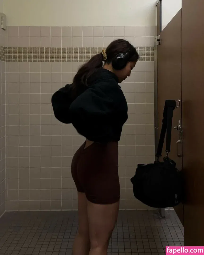 Cloud Crystal ASMR Onlyfans Photo Gallery 