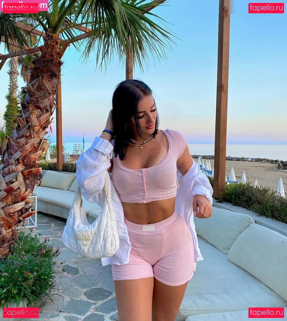 Paula Metzmeier Onlyfans Photo Gallery 