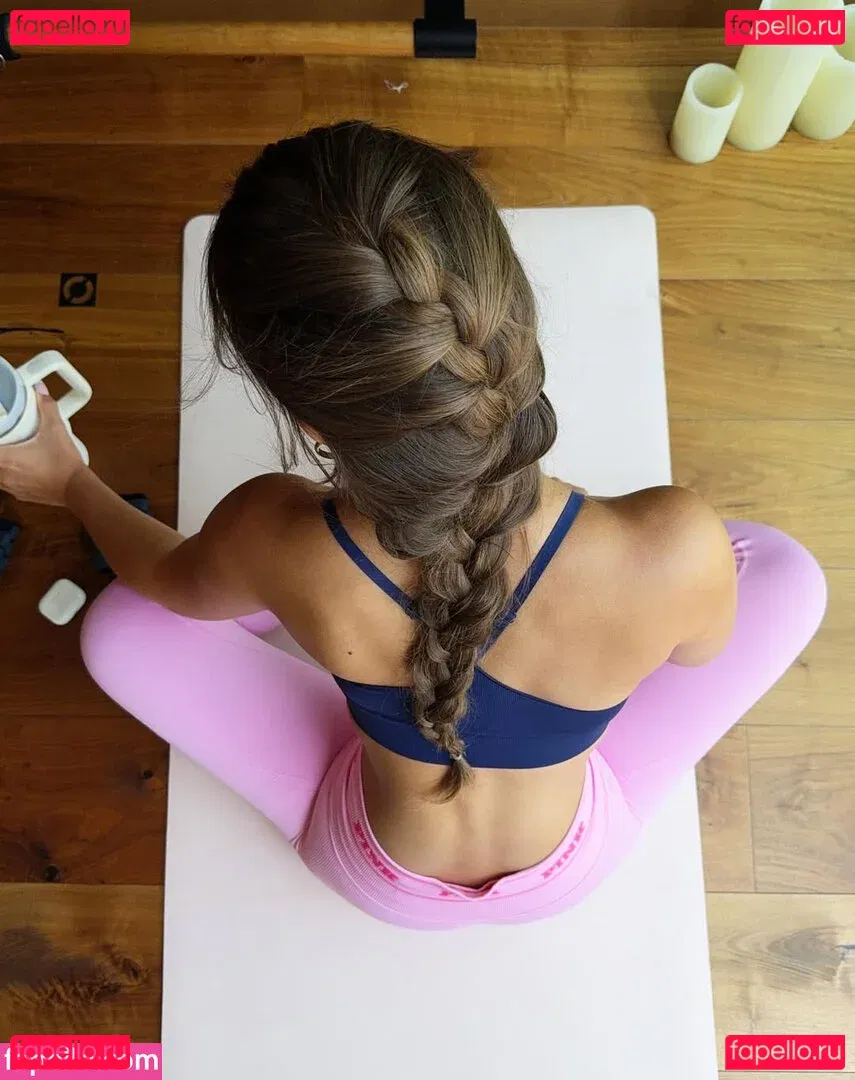 Caitlin Carmichael Onlyfans Photo Gallery 