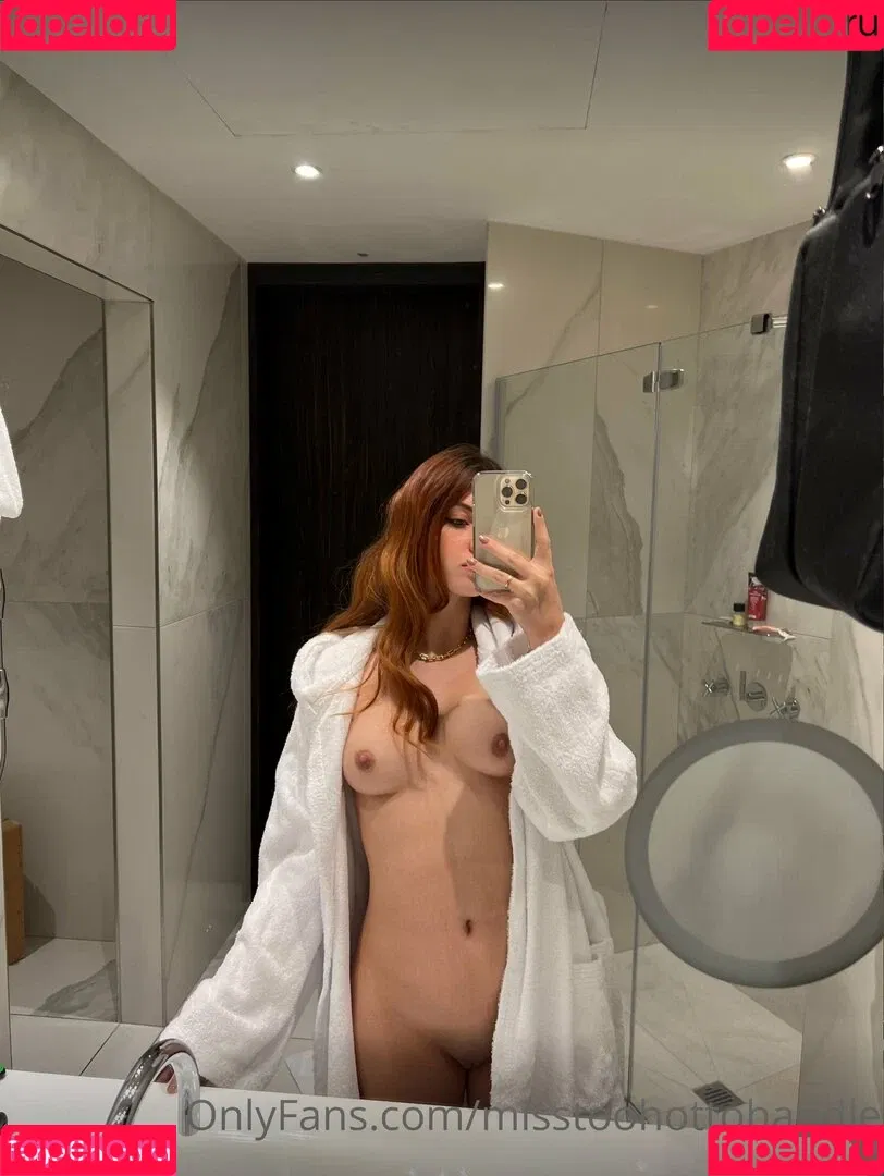 misstoohottohandle Onlyfans Photo Gallery 