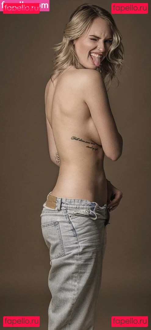 Kim Denise Lang Onlyfans Photo Gallery 