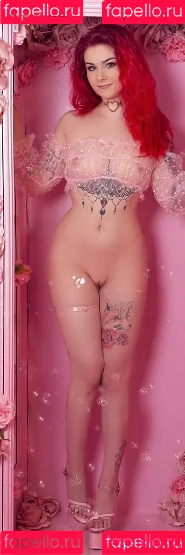 Lin mit den Hunden Onlyfans Photo Gallery 