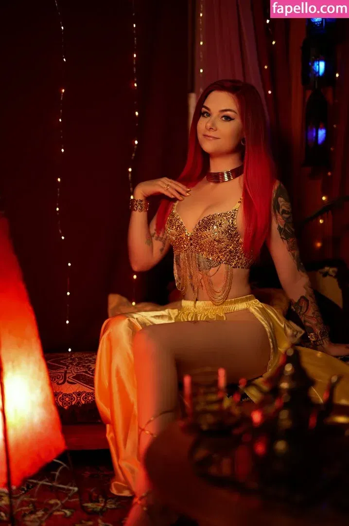 Lin mit den Hunden Onlyfans Photo Gallery 