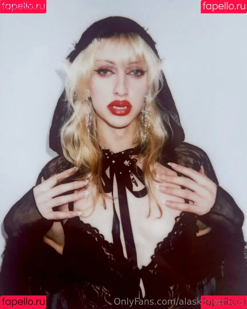 AlaskaHotmess Onlyfans Photo Gallery 
