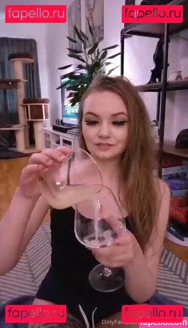 Real_missbanana Onlyfans Photo Gallery 