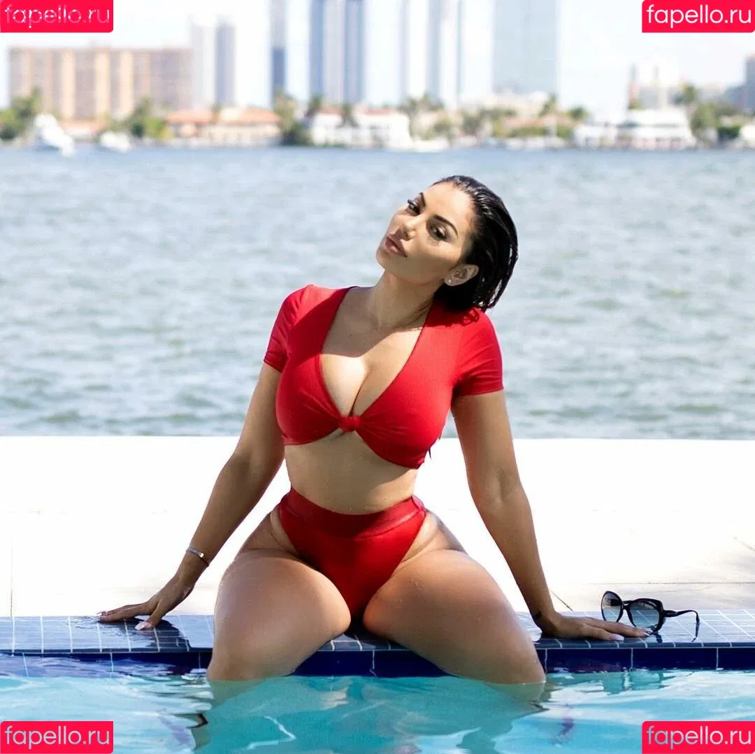 La Reina Shaw Onlyfans Photo Gallery 