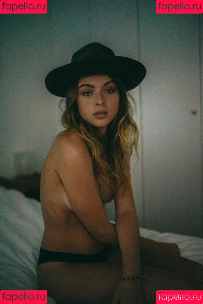 Sarah Fochrenbach Onlyfans Photo Gallery 
