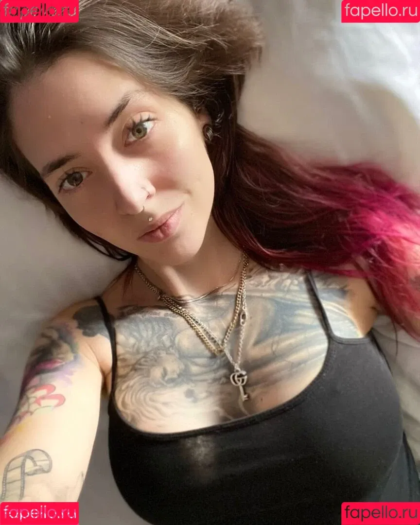 U.n.t.o.u.c.h.a.b.l.e Onlyfans Photo Gallery 