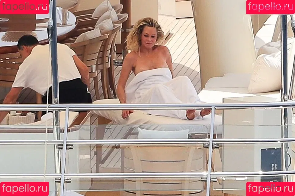 Melanie Griffith Onlyfans Photo Gallery 