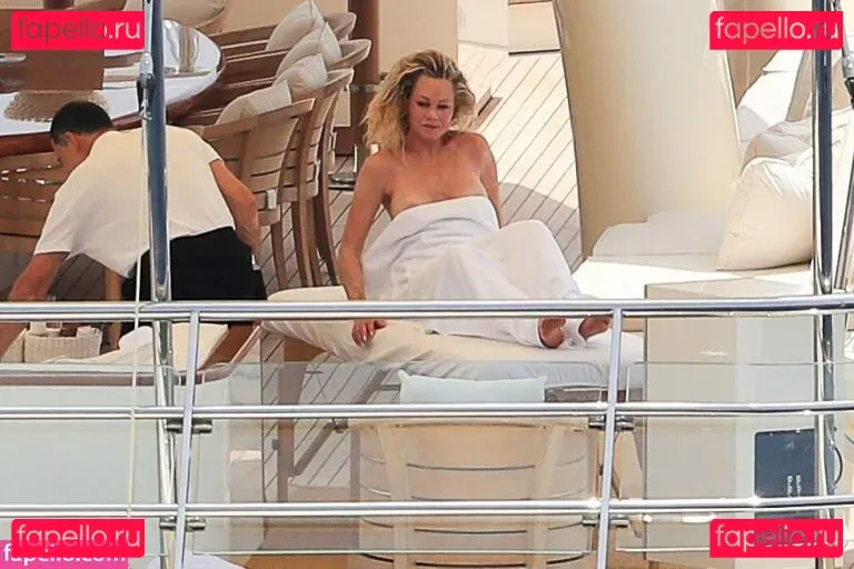Melanie Griffith Onlyfans Photo Gallery 