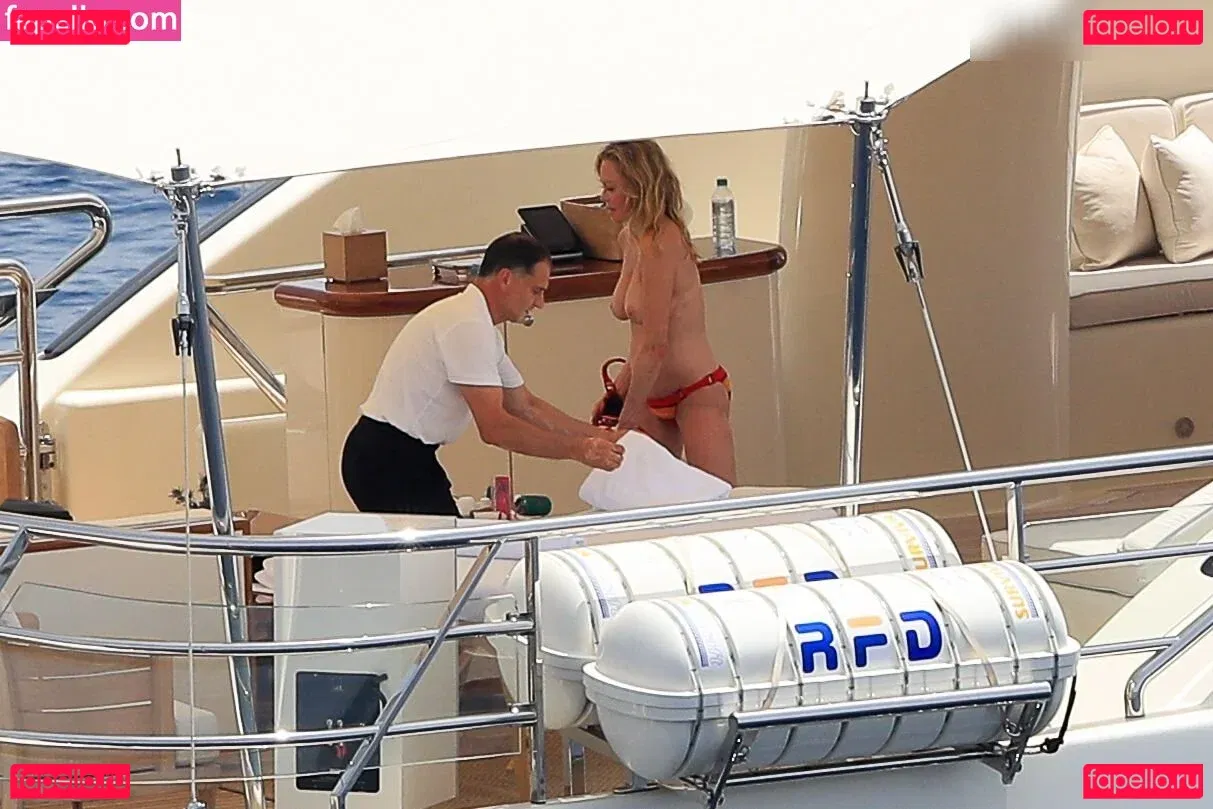 Melanie Griffith Onlyfans Photo Gallery 