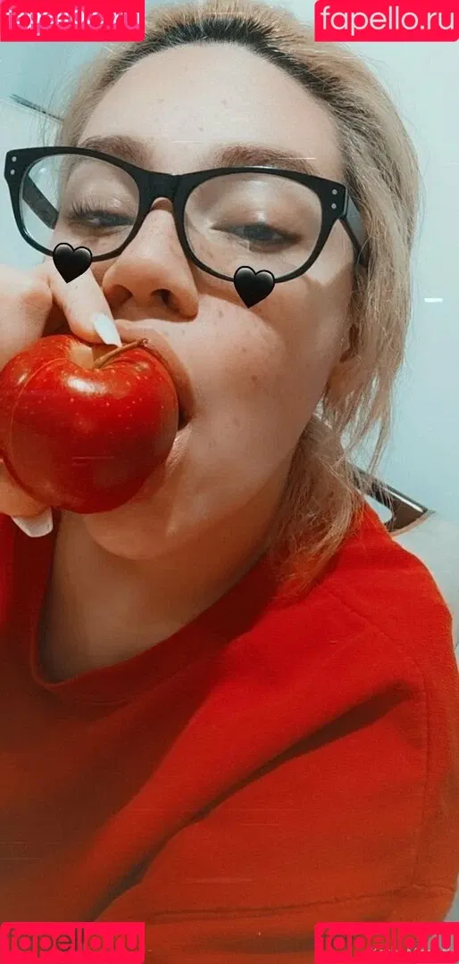 menottikathi Onlyfans Photo Gallery 