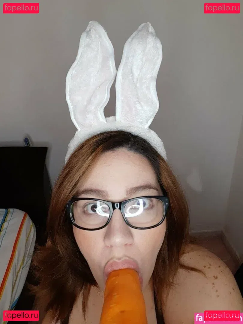 menottikathi Onlyfans Photo Gallery 