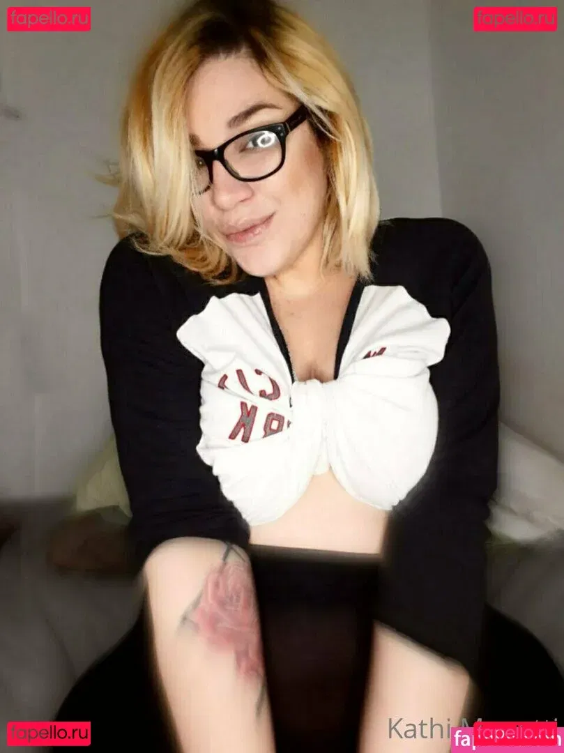 menottikathi Onlyfans Photo Gallery 