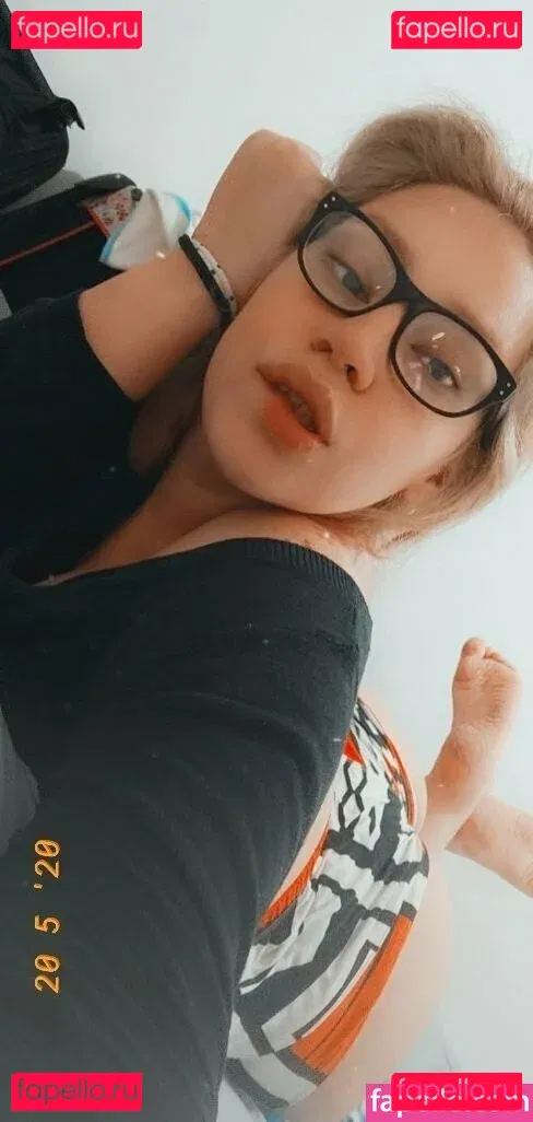 menottikathi Onlyfans Photo Gallery 