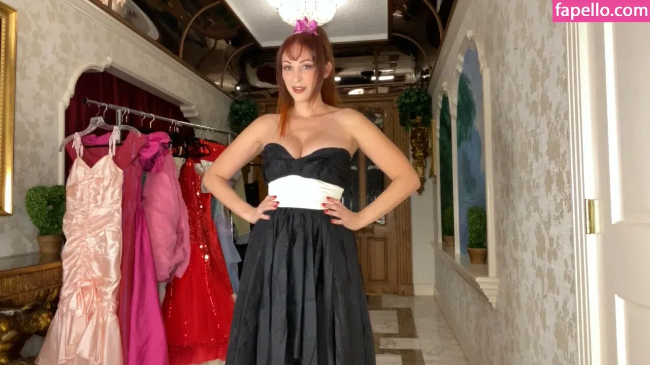 Carlotta Champagne Onlyfans Photo Gallery 