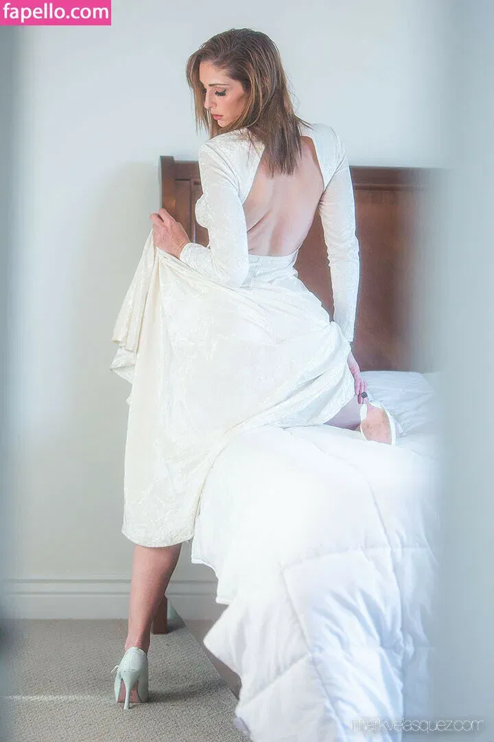 Carlotta Champagne Onlyfans Photo Gallery 