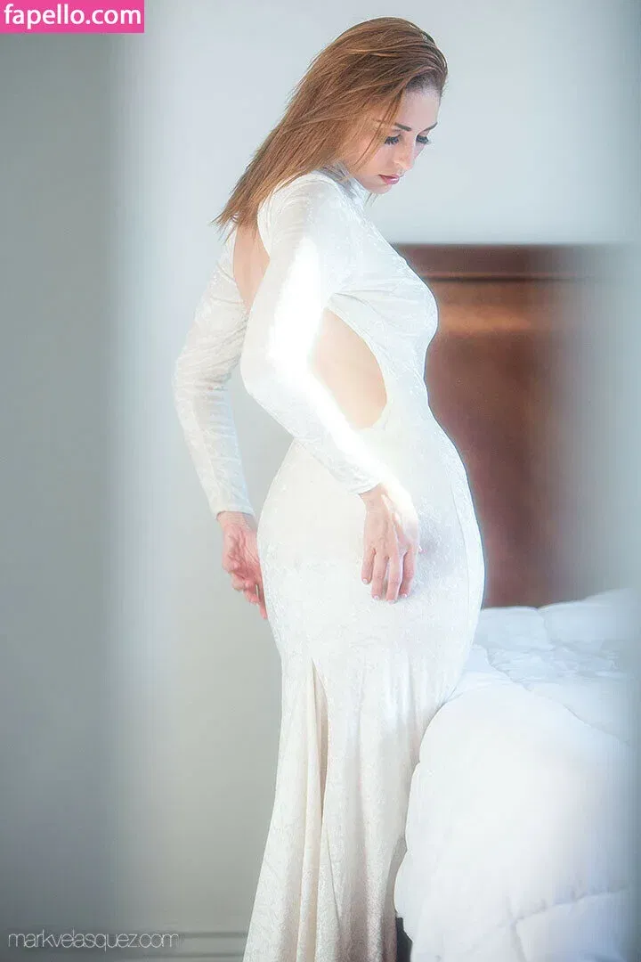 Carlotta Champagne Onlyfans Photo Gallery 