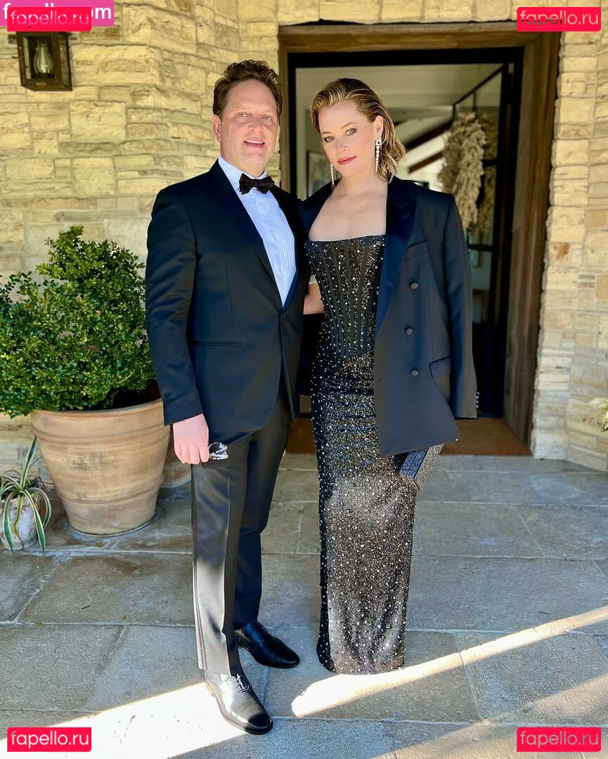 Elizabeth Banks Onlyfans Photo Gallery 