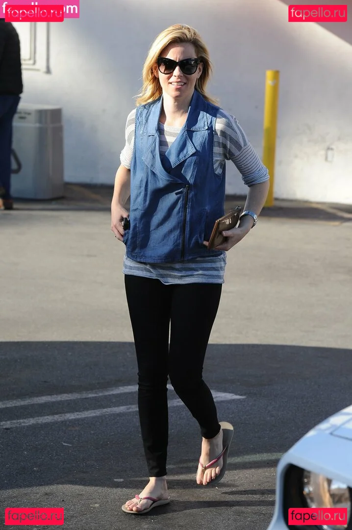 Elizabeth Banks Onlyfans Photo Gallery 