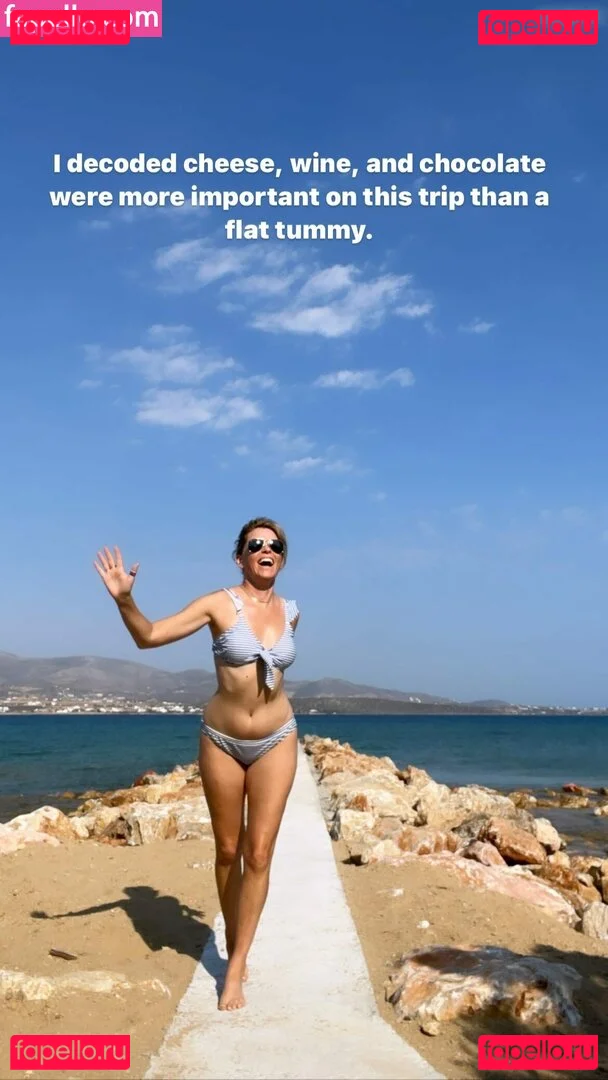 Elizabeth Banks Onlyfans Photo Gallery 