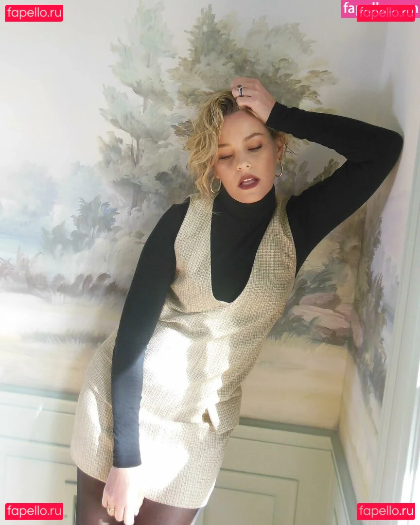 Elizabeth Banks Onlyfans Photo Gallery 