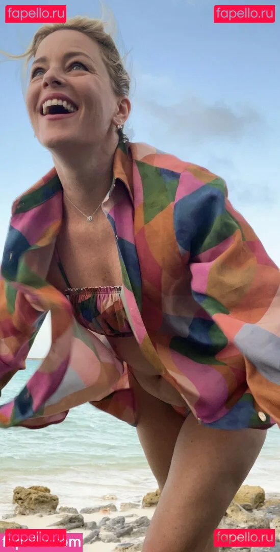 Elizabeth Banks Onlyfans Photo Gallery 