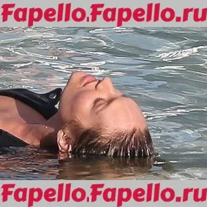 Candice Swanepoel Onlyfans Photo Gallery 